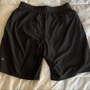 Men’s Lululemon T.H.E. Linerless Short 9” Size: Small